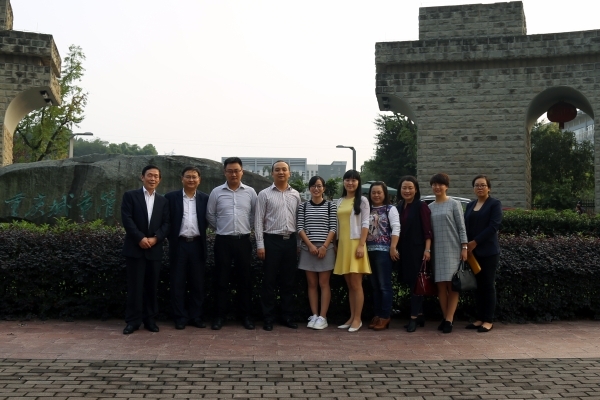 1526606273514087694.jpg 校友.jpg